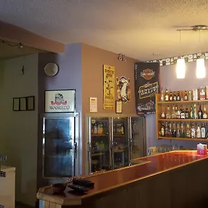 2* Motel Somerset